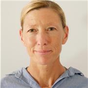 Tutrice d'anglais offre les cours de conversation pour developper vos competences et confiance